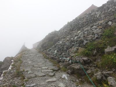 槍ヶ岳山荘へ