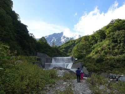 猿倉から見上げる白馬岳